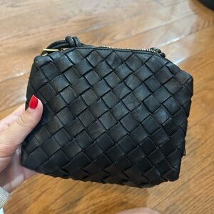 AUTHENTIC mini loop camera bag in black